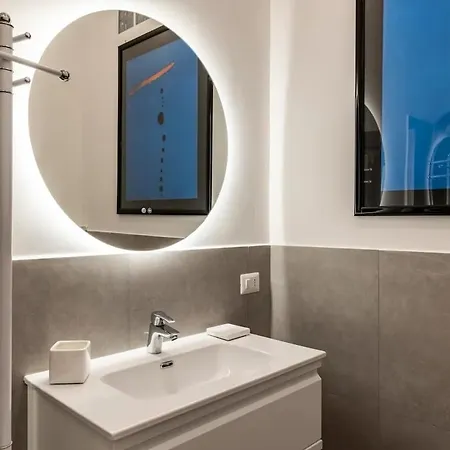 Domus Vespignani In Metro Lodi E San Giovanni - The Bright Spot شقة روما