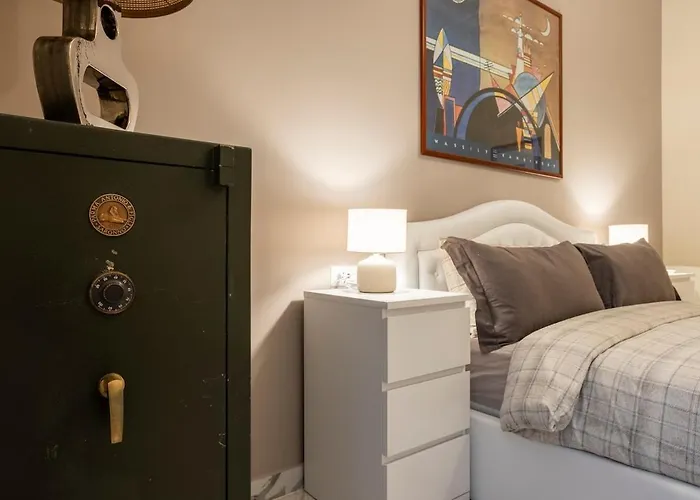 Domus Vespignani In Metro Lodi E San Giovanni - The Bright Spot Apartament Rzym